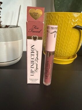 Too Faced Lip Injection Plump Liquid Matte Lipstick- It’s So Big